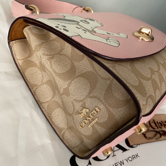 Disney x Coach Tilly Top Handle Satchel in Signature Canvas with Dalmati… - Picture 2 of 8